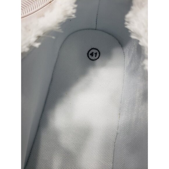 Azura Exchange Red Santa Claus Snowflake Print Flat Canvas Shoes Women Size 41 - Picture 9 of 9